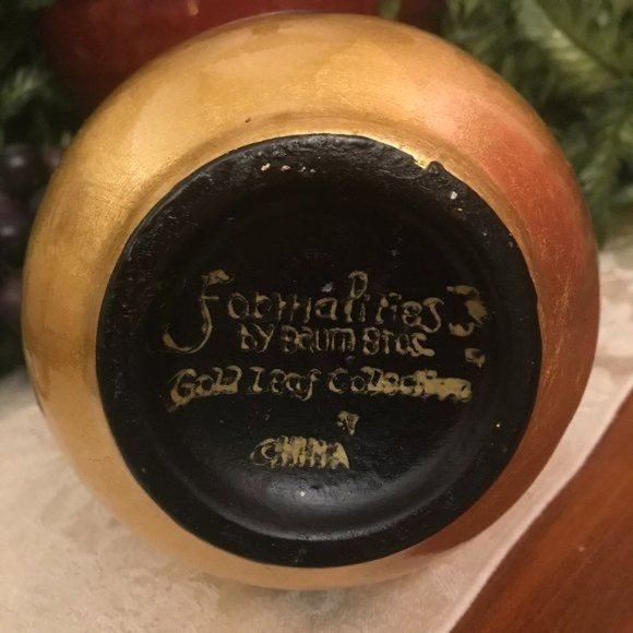 Vintage Formalities by Baum Bros Gold Leaf Vase - Picture 5 of 6
